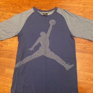 Size small,jordan shirt